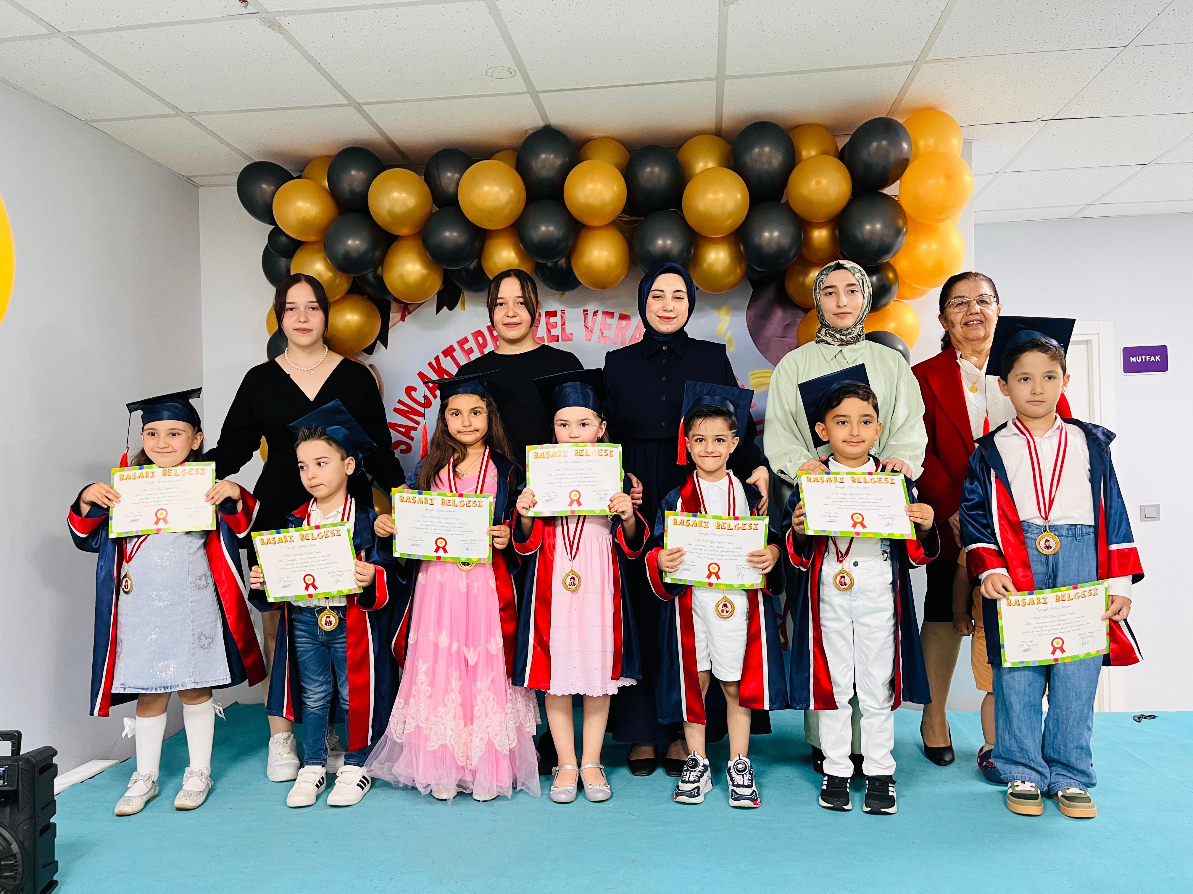 Yıl Sonu Kep Atma Töreni 🎓 3